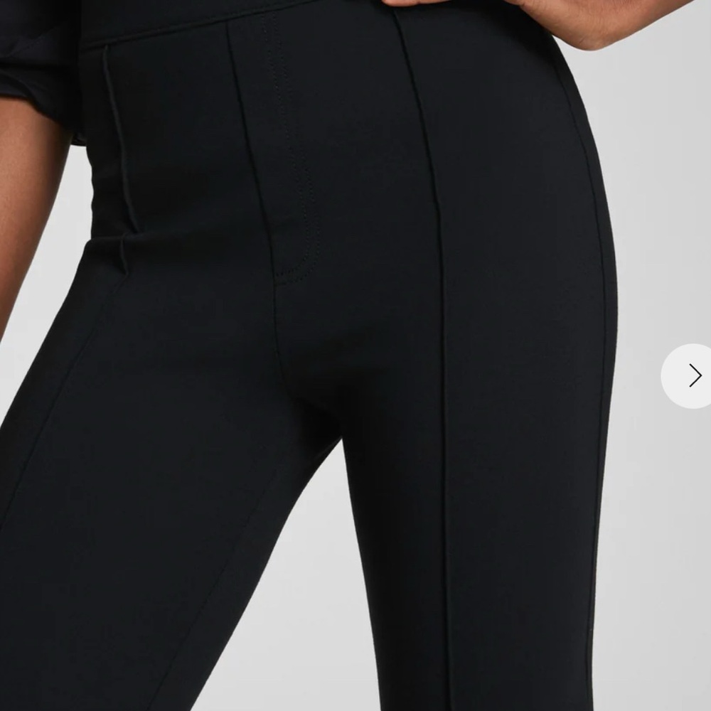 SPANX Elegant Black FlarePants        New with tag on*** style 20252R  Size L